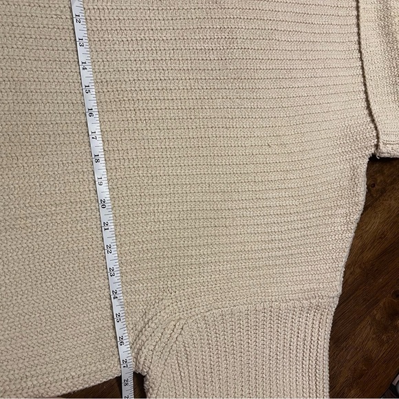 Free People Swim Too Deep Oversized Chunky Knit Sweater Tan M Cowl Mock Neck - Picture 6 of 14